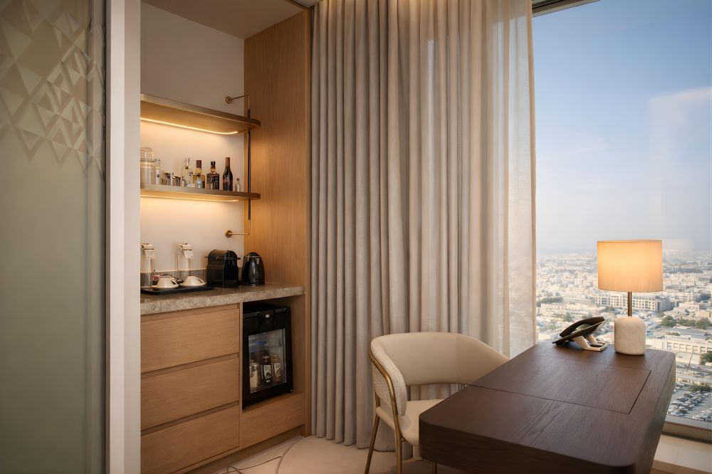 Grand Deluxe Room, The H Dubai 5*