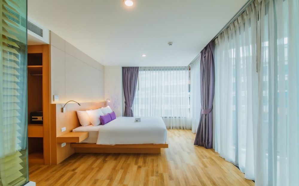Executive Suite – Mountain View, The Lunar Patong 4*