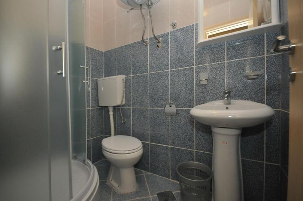 Studiо 02, Jovana Guest House 3*