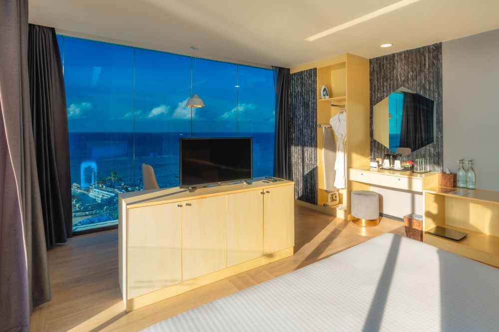 Executive Sea View with Balcony, Swarn by Hawks Hotels (ex. Clarks Exotica Kamadhoo Maldives) 4*