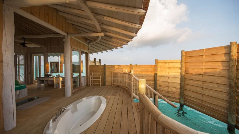 1 Bedroom Sunset Water Retreat with Slide, Soneva Jani 5*