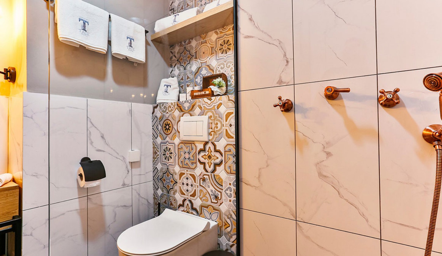 Standard, Tate Hotel 4*
