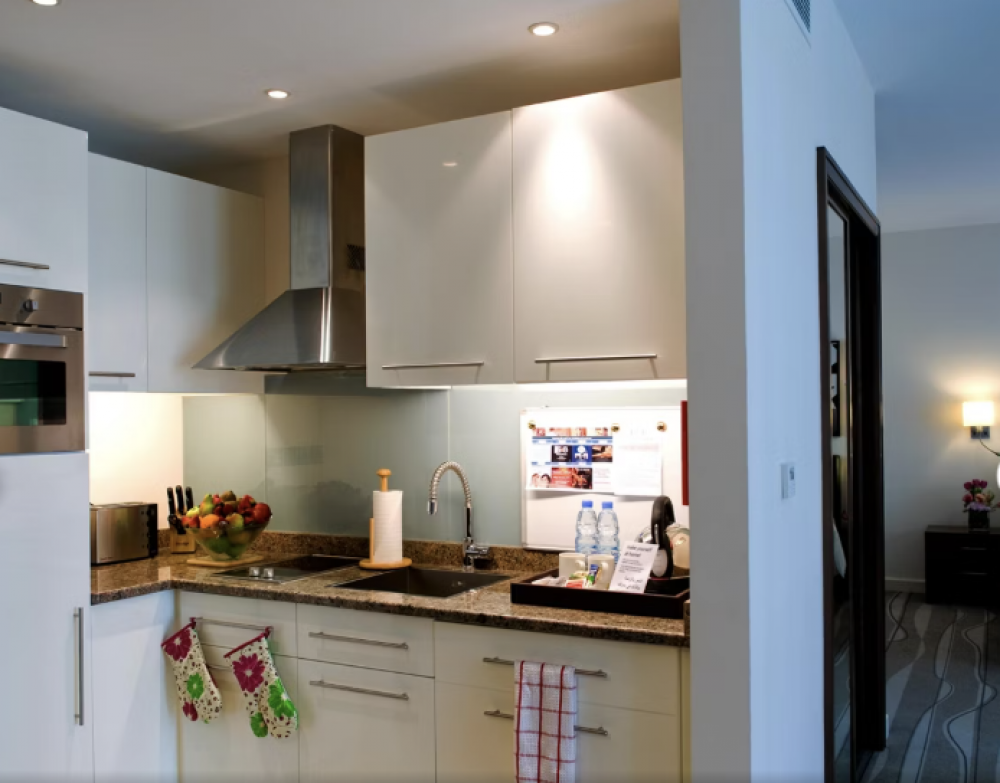 Studio Suite Kitchen, Staybridge Suites Abu Dhabi Yas Island 5*