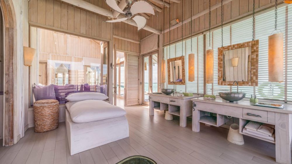 1 Bedroom Sunset Water Retreat with Slide, Soneva Jani 5*