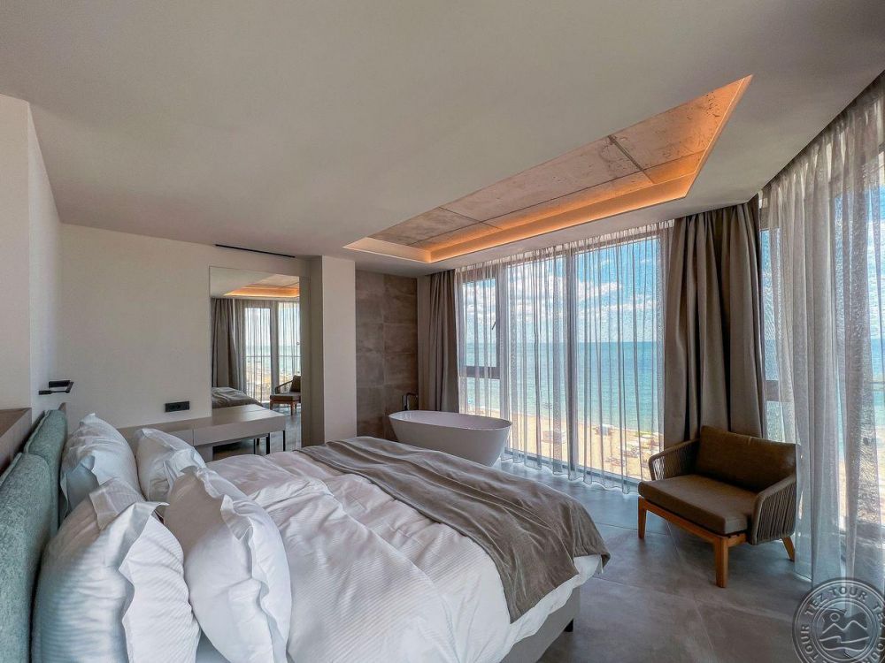 Junior Deluxe Sea View 16+, Grifid Hotel Noa 5*