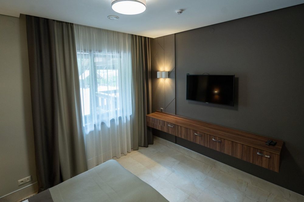2-room Suite with Fireplace (Borzhava 2 Cottage), Озеро Vita 