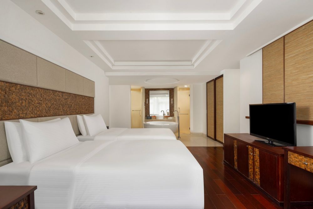 Grand Mercure Deluxe King/Twin room with pool view (ex.Deluxe King/Twin room with PV), Swissotel & Grand Mercure Sanya Yalong Bay 5*