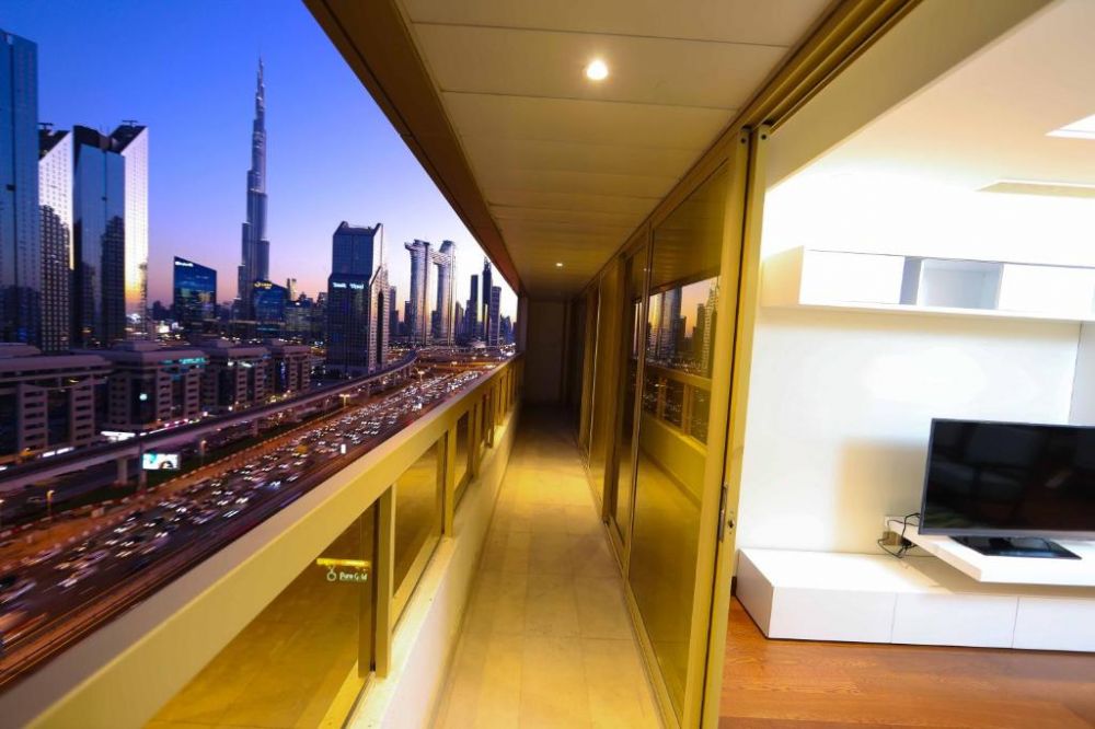 Four Bedroom Apart, Number One Tower Suites 