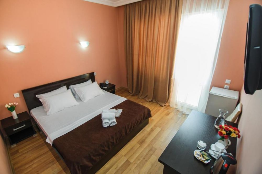 Standard DBL/TRPL, Egrisi 3*