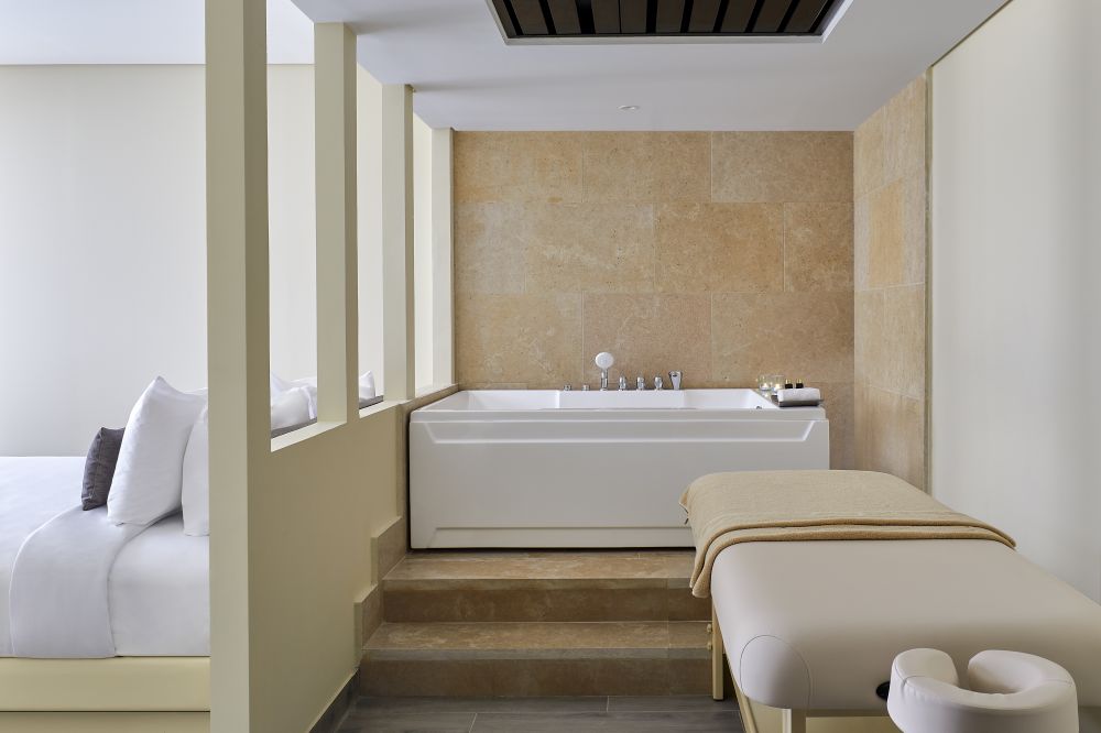 1 King Bed T/S/D, Hyatt Regency Cairo West 5*