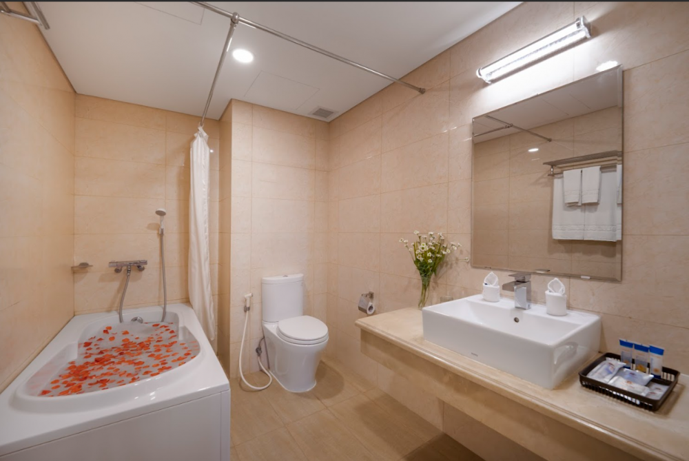 Suite TRPL, Bluesun Da Nang Beach Hotel 4*