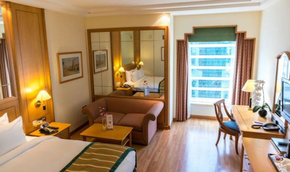 Club Room, Millennium Downtown Abu Dhabi (ex.Millennium Plaza Abu Dhabi) 4*