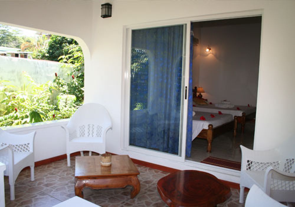 Family Units, Casadani-Mahe 2*