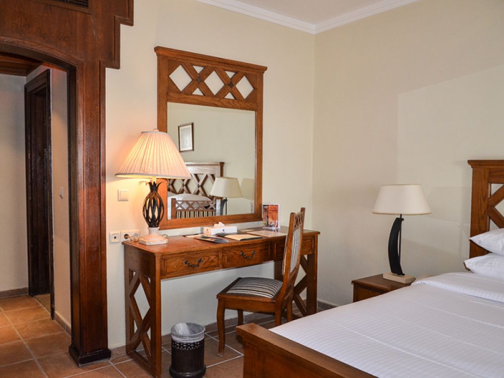 Executive Suite/ Suite, Sharm Plaza (еx. Crowne Plaza Resort) 4*