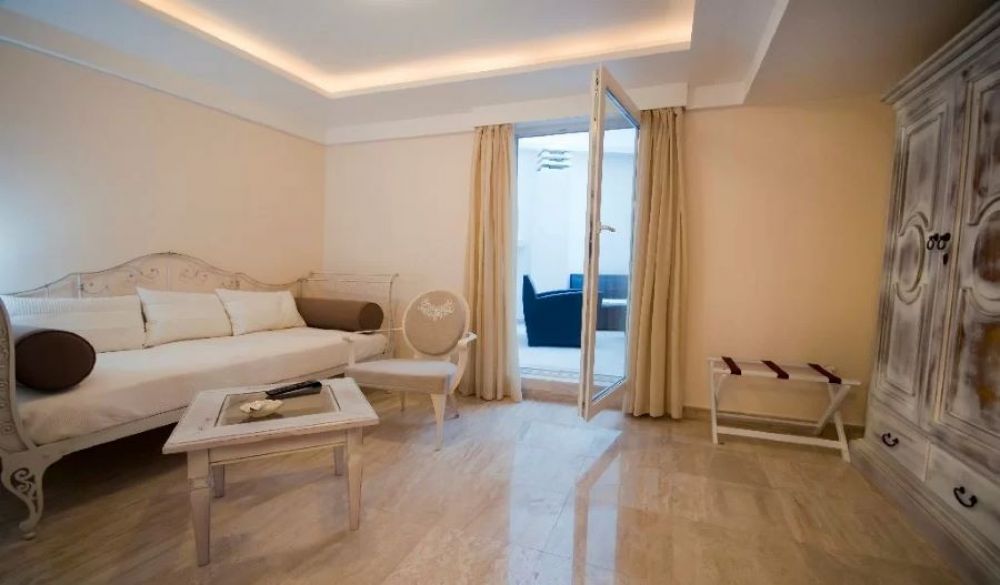 APP, Azimut 4*