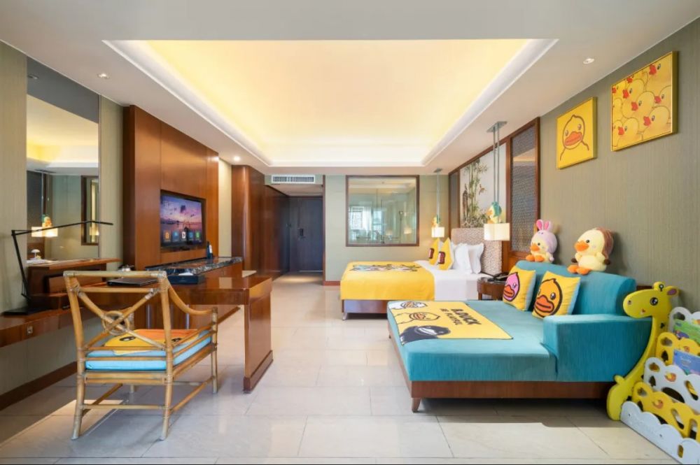 Family Anime Theme Room, Four Seasons Ocean Courtyard 4*