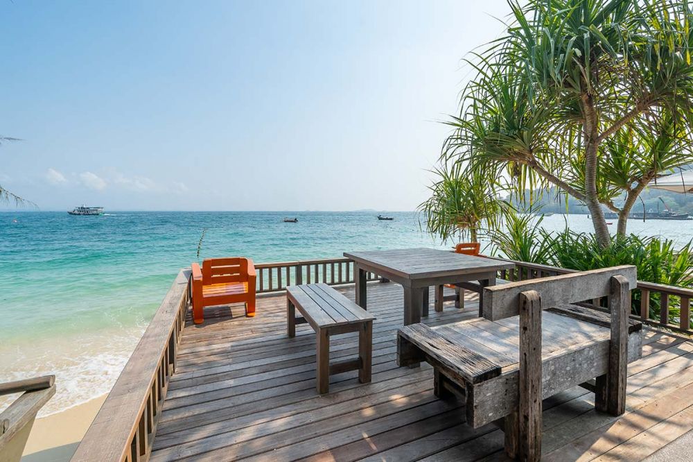 Beachfront Suite, Baan Ploy Sea 3*