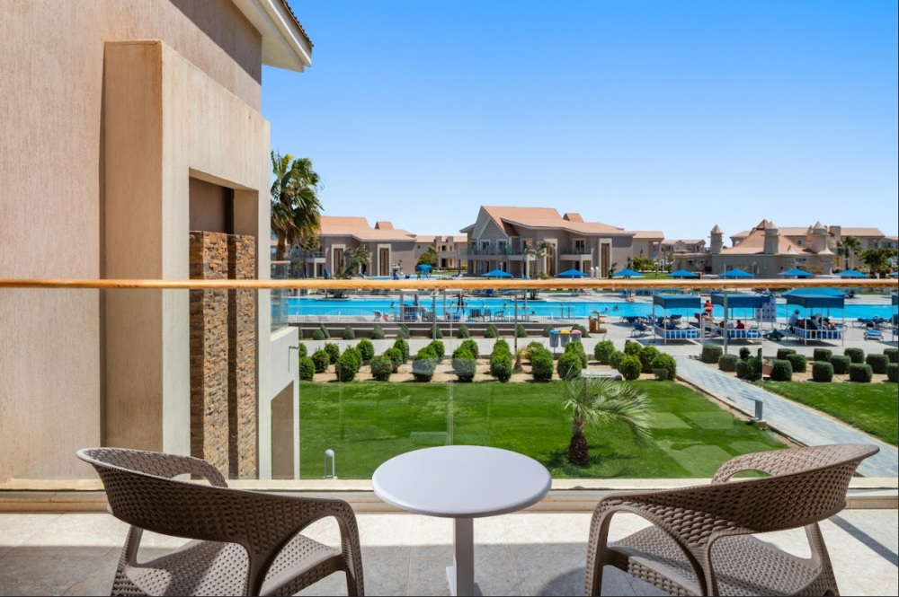 Family PV/SV/Beach Front, Albatros Sea World Marsa Alam 5*