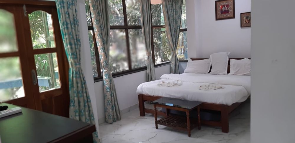 Deluxe AC, Celjoan Guest House 