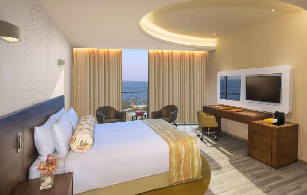 Deluxe Suite One Bedroom with Balcony, Partial Palm Sea View and Club Lounge Access, The Retreat Palm Dubai Mgallery By Sofitel 5*