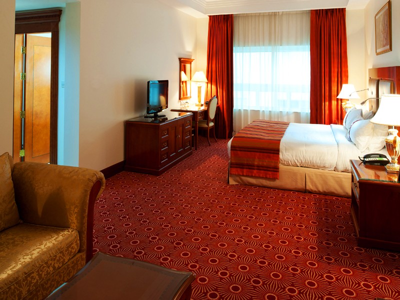 Еxecutive Room, Sunday Holiday International Hotel (ex. Holiday International Hotel Embassy District) 4*