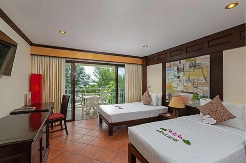 Penthouse Suite, The Front Village 3*