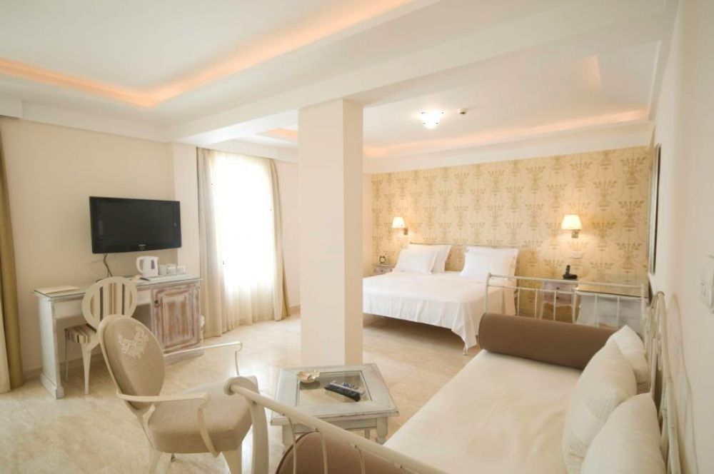 DBL Superior, Azimut 4*