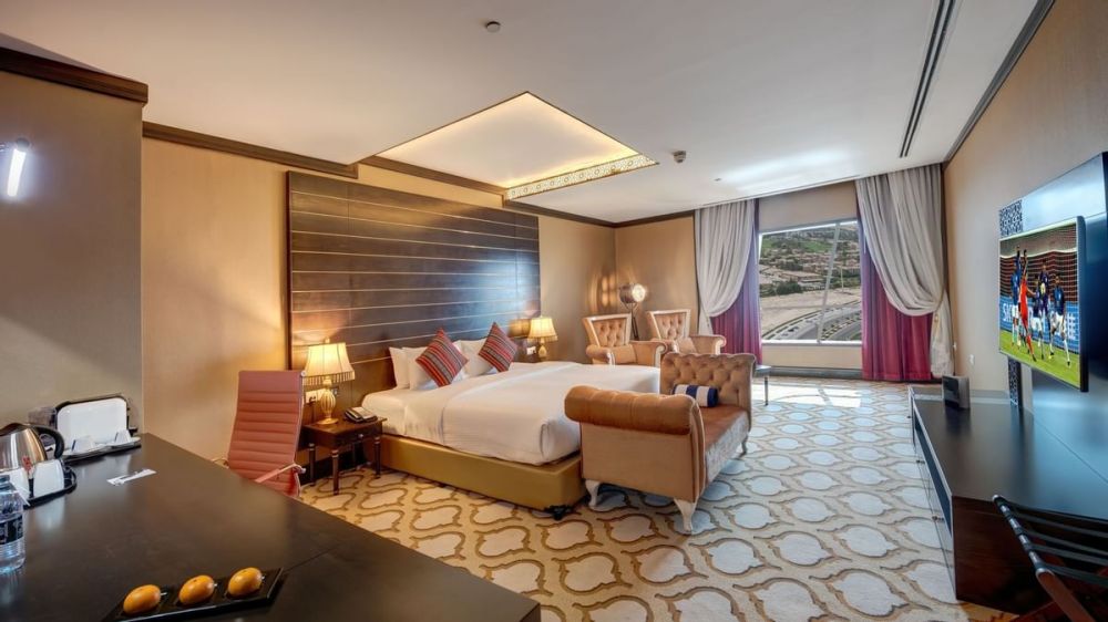 Senator Suite, Marriott Hotel Production City, Dubai ( ex. Vintage Grand Hotel) 5*