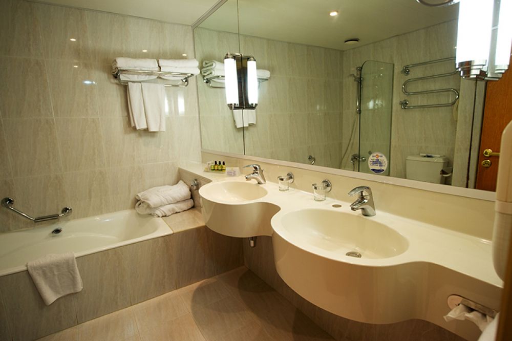 Junior Suite, Adams Beach Hotel 5*