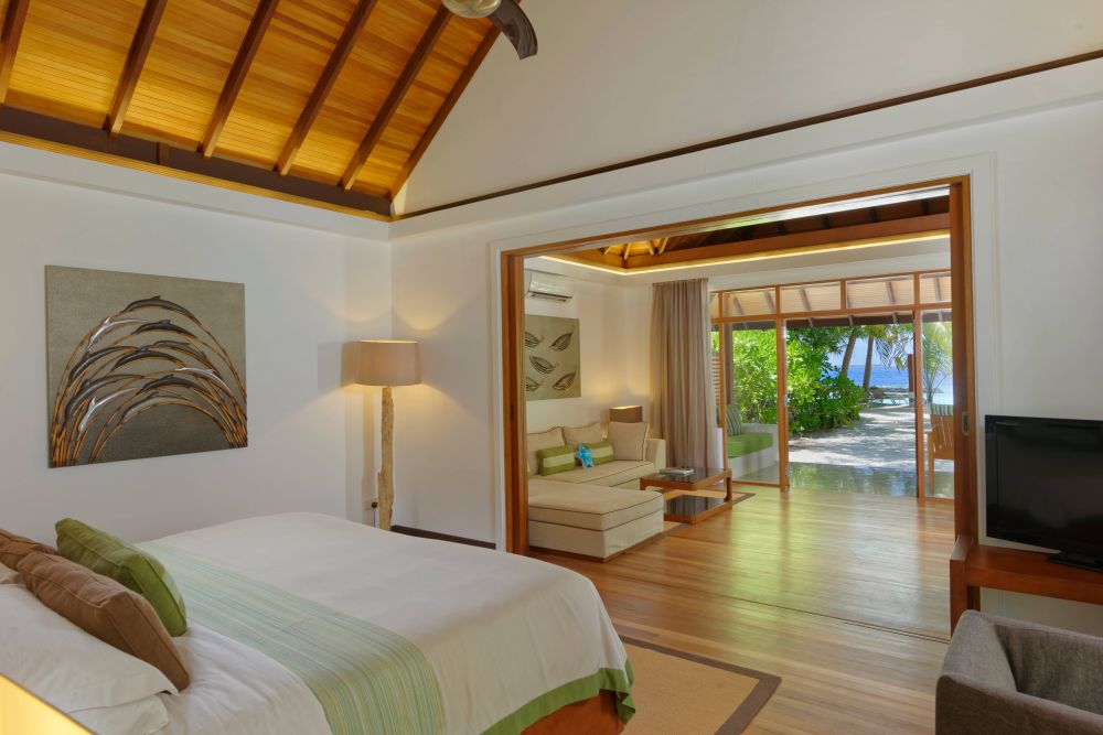 Beach Villa with Jacuzzi, Niva Kurumba Maldives (ex. Kurumba Maldives) 5*