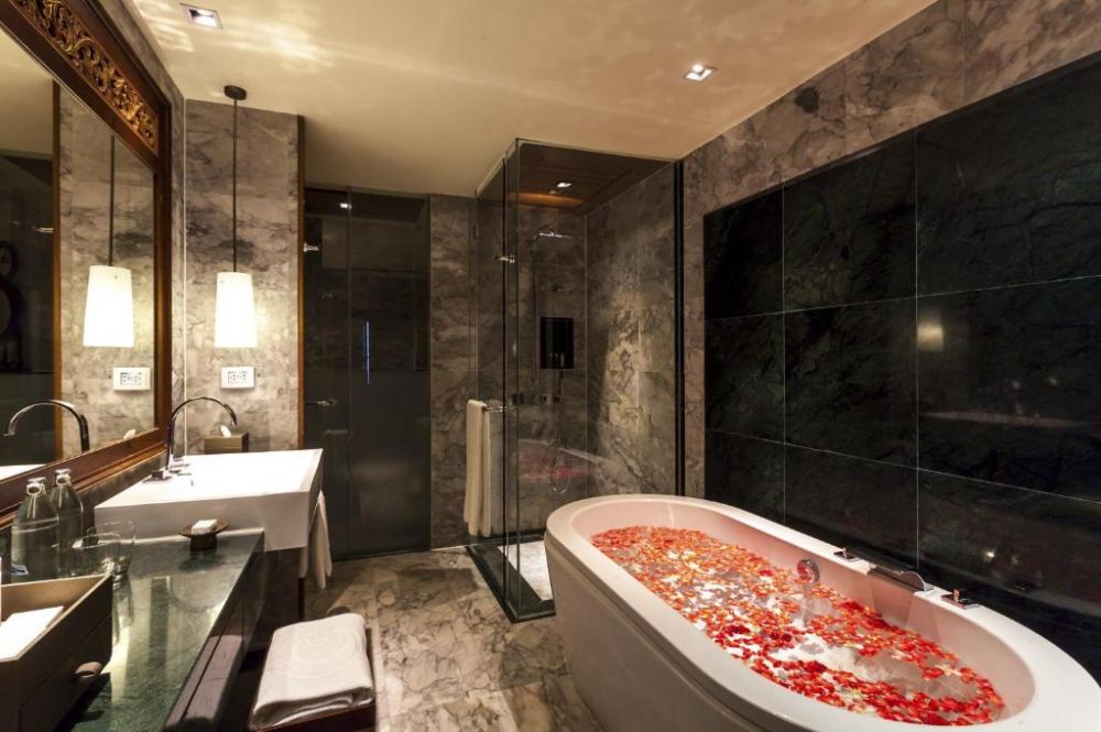 Premier Suite Private Pool Incl. Club Benefits, Centara Grand Beach Resort Phuket 5*