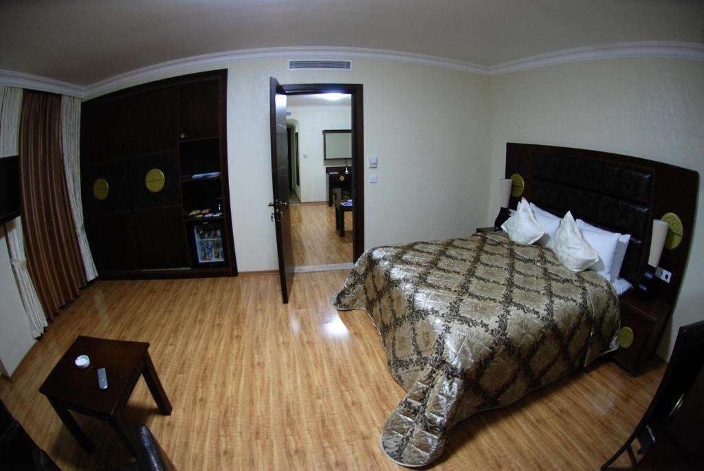 Suite (Luxe), Era Palace Batumi 4*