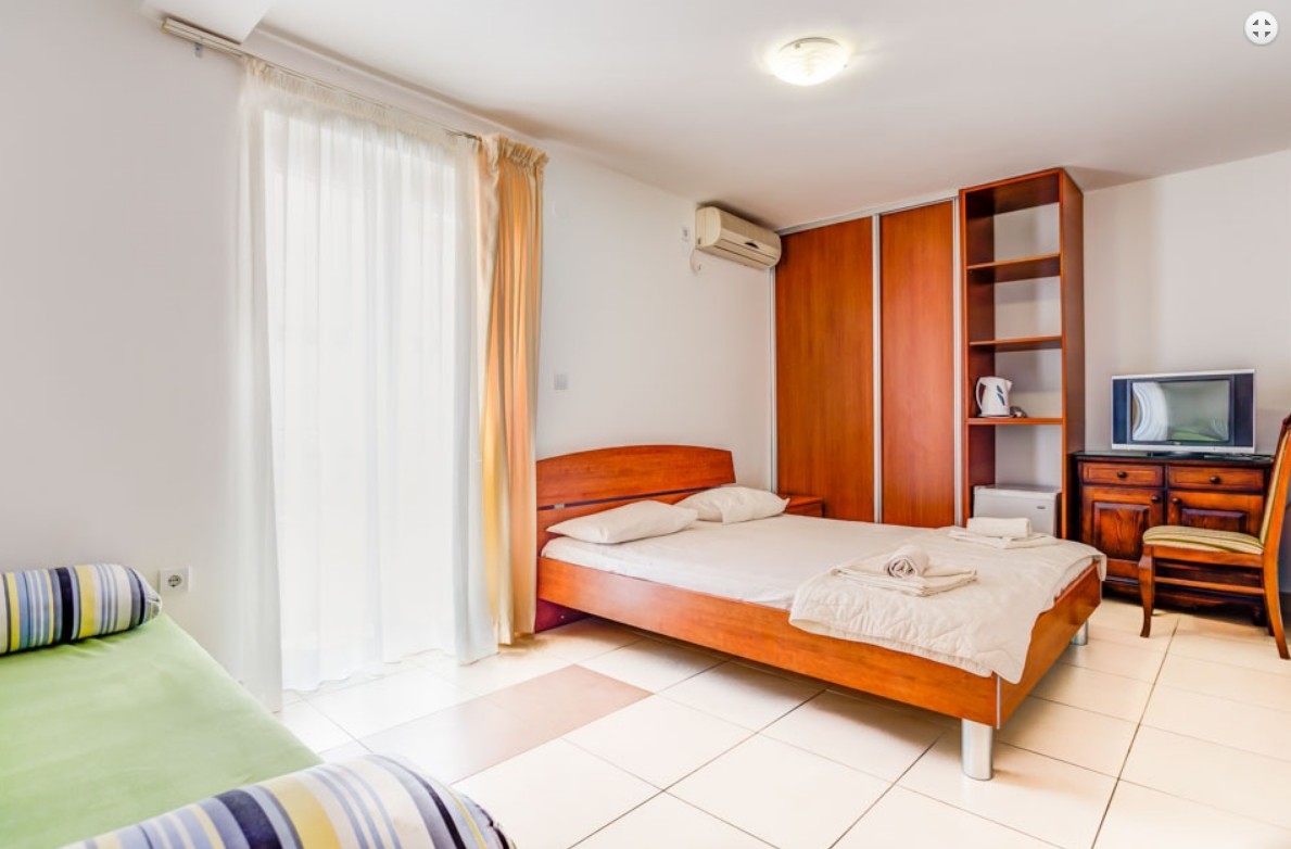 Triple Room, Pansion Anita (ex. Villa Annabell) (Cat. A) 3*