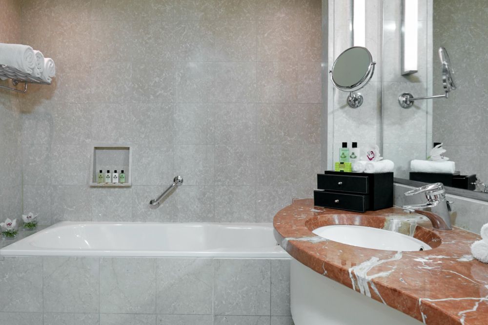 Classic City View/ Sea View, InterContinental Doha Beach & SPA 5*