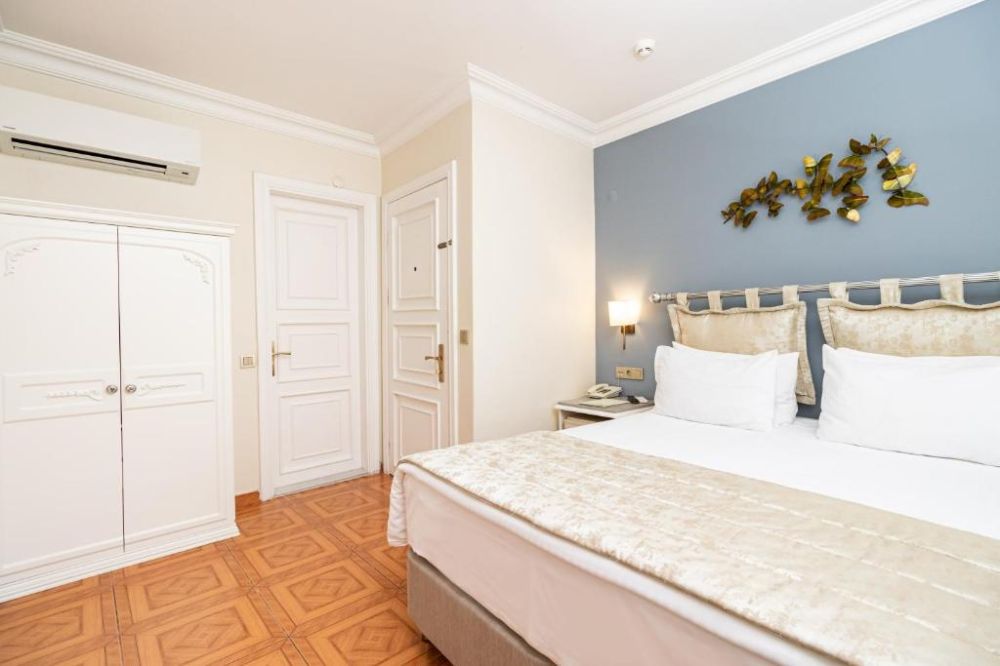 Standard, 1207 Hotel (Ex. Alzer Hotel) 4*