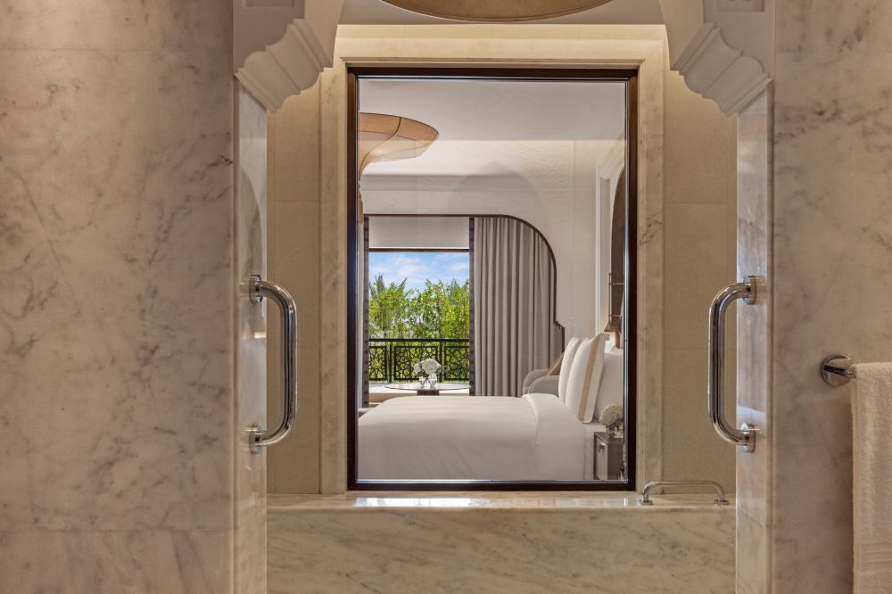 Deluxe / Premium Family Room, Jumeirah Zabeel Saray 5*
