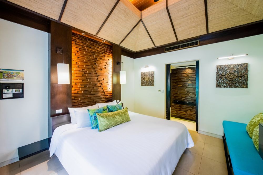 Superior Seaview/ Garden, Impiana Resort Patong 4*