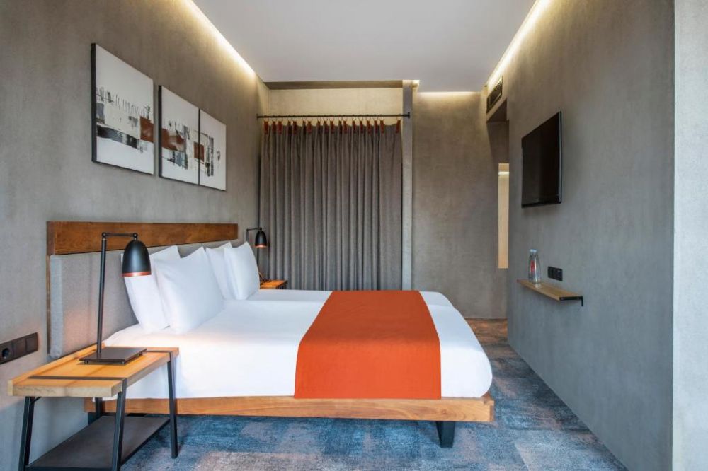 Cozy, Iota 5*