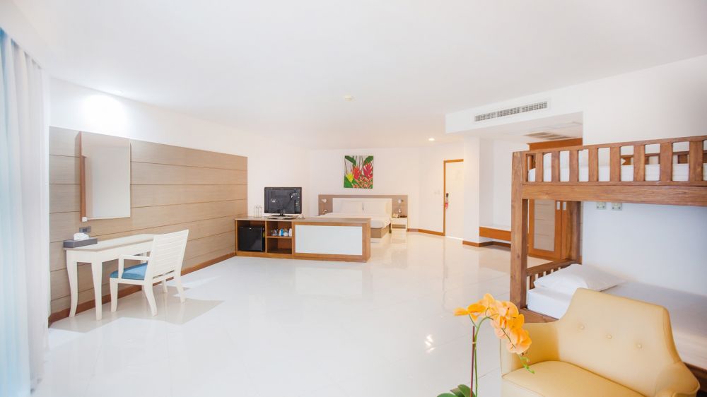 Family Garden/ Pool View Room, Pinnacle Grand Jomtien 4*