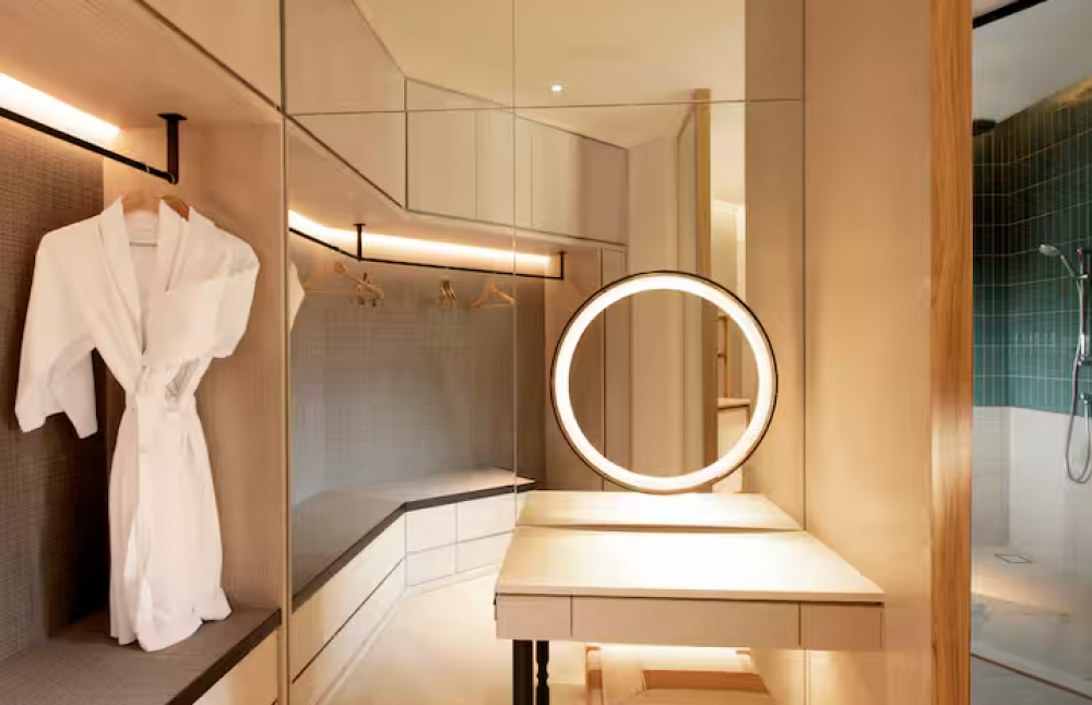 Twin Deluxe Room with Balcony, Hilton Burau Bay Langkawi 5*