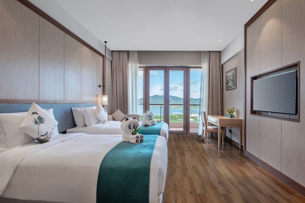 Superior Ocean View Room（City Ocean View), Da Dong Hai Hotel Sanya 5*