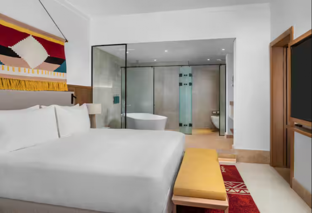 Beachside Premium Suite PV/SV, Doubletree By Hilton Sharm Bay Resort Mountain Side 4*
