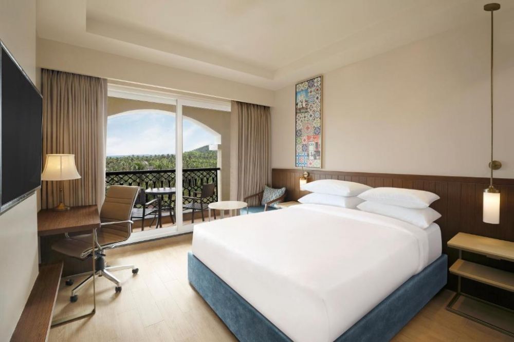 Deluxe with Balcony, Fairfield By Marriott Calangute 4+