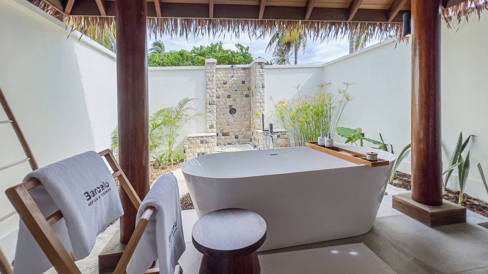 Sunrise Beach Villa, Melia Whale Lagoon Maldives (ex. Barcelo Whale Lagoon Maldives) 5*