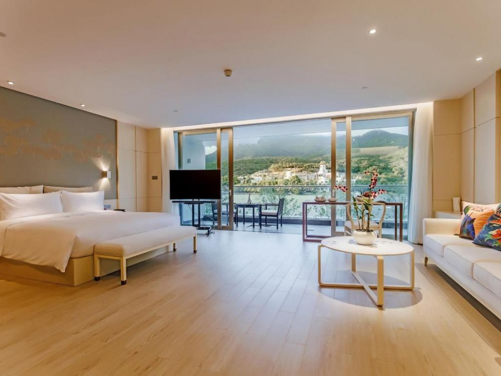 Lake View Room/Lake View Family Room, Sanya Palace Resort Yalong Bay 5*