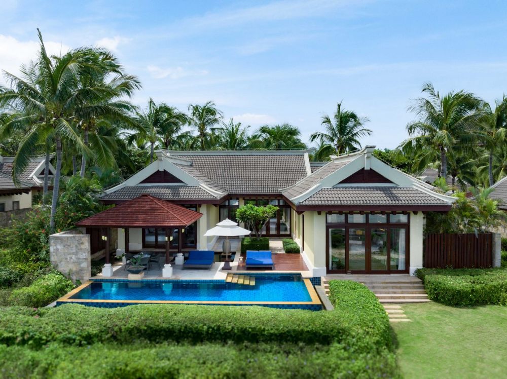 Two-Bedroom Ocean Front Villa, The Ritz-Carlton Sanya Yalong Bay 5*