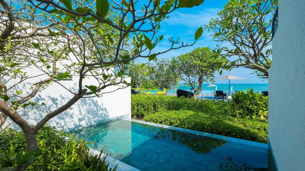 Beachfront Pool Suite with Garden, Baba Beach Club Hua Hin 5*