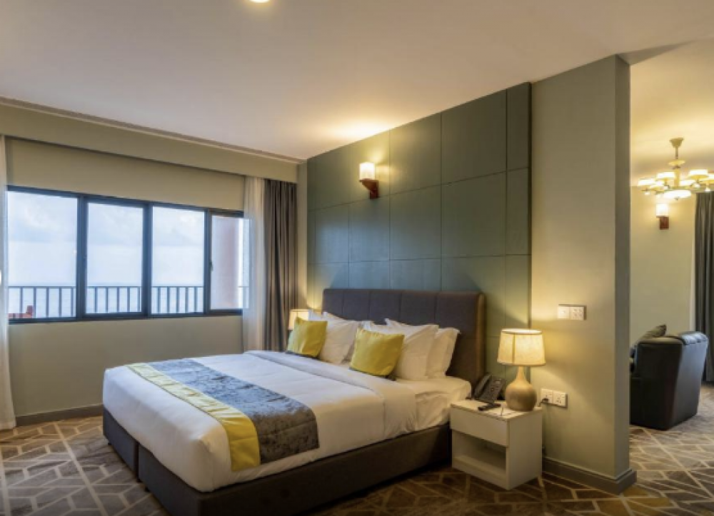 Presidential Suite Room, Manhattan Business Hotel 4*