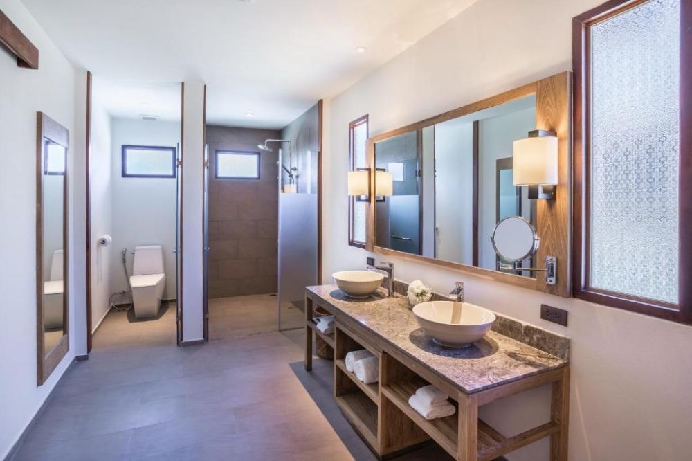 Deluxe Sea View Bungalow, Saii Phi Phi Island Village (ex. Phi Phi Island Village Beach Resort) 5*