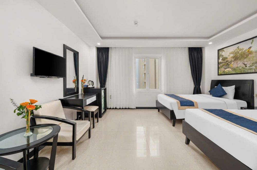 Triple Room Front View, Kamala Hotel & Apartment Da Nang 4*